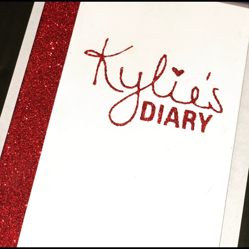 Kylie Cosmetics 🍫 Kylie’s Dairy ⭐️